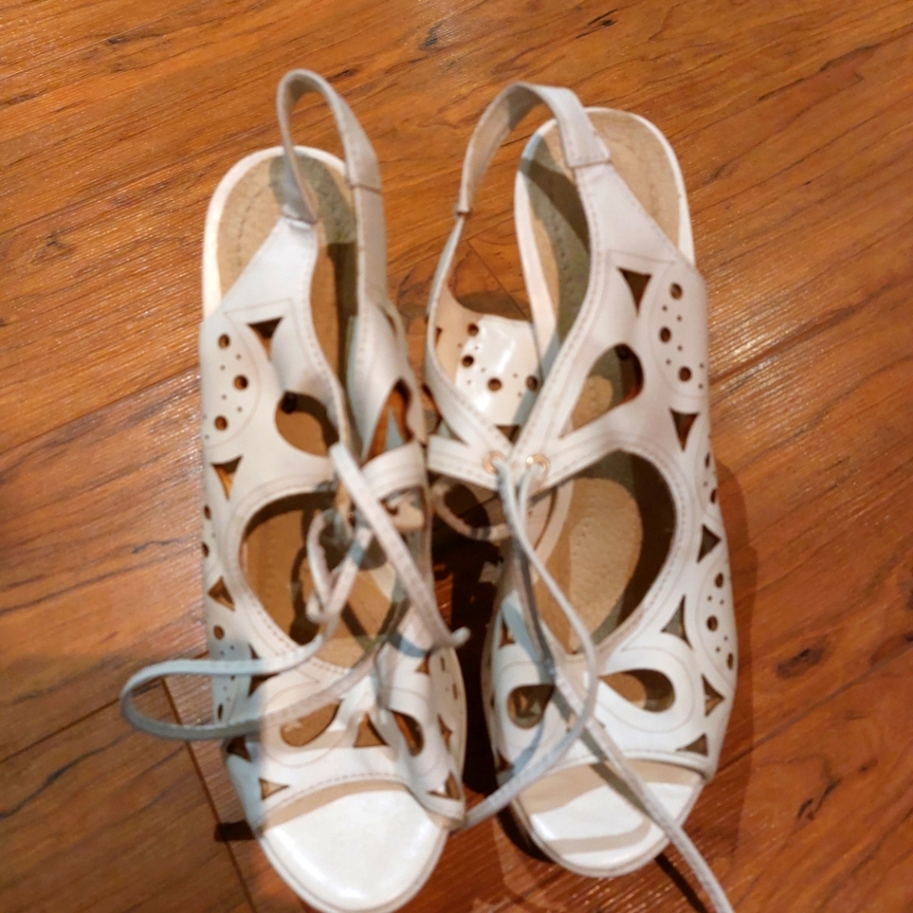 Bottero White Leather Stilettos made in Brazil